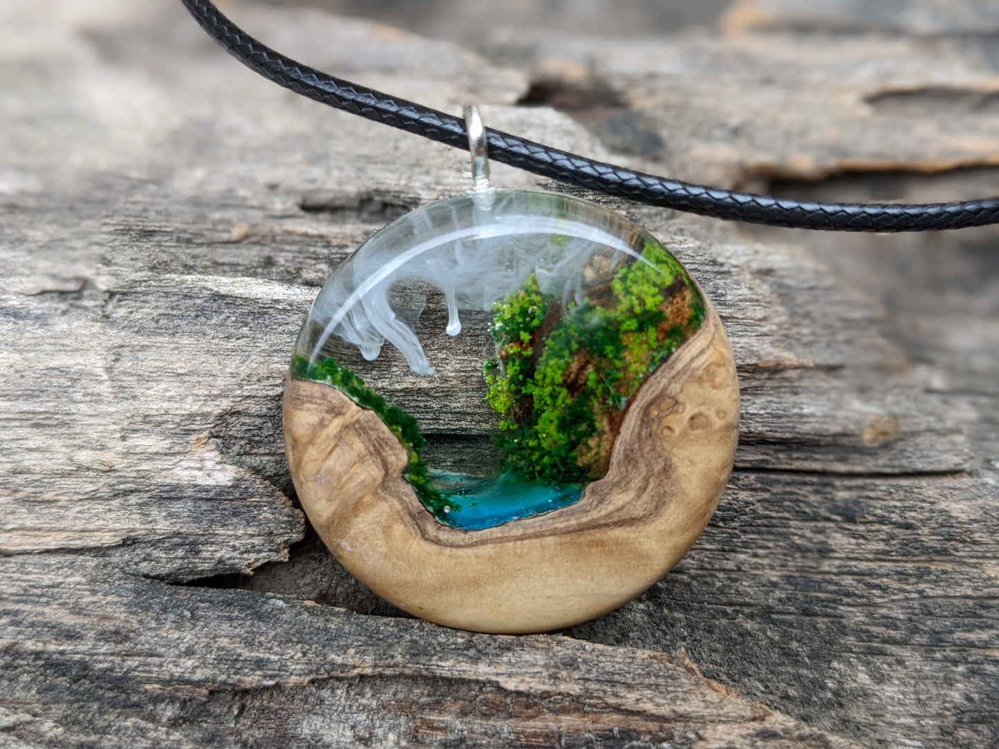 Diorama necklace