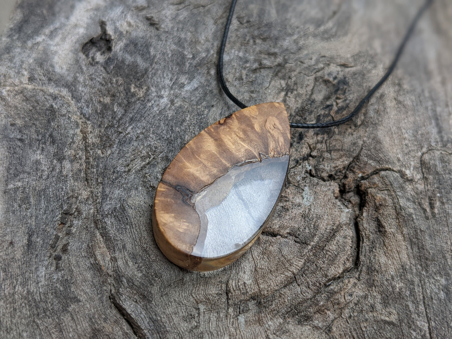 Wood resin transparent pendant