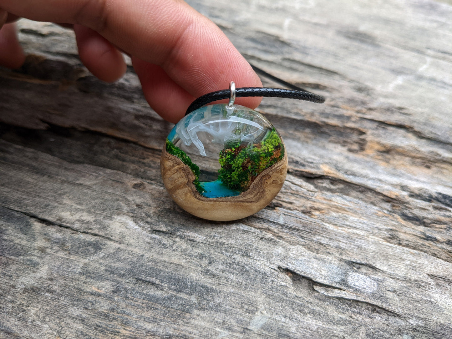 Diorama necklace