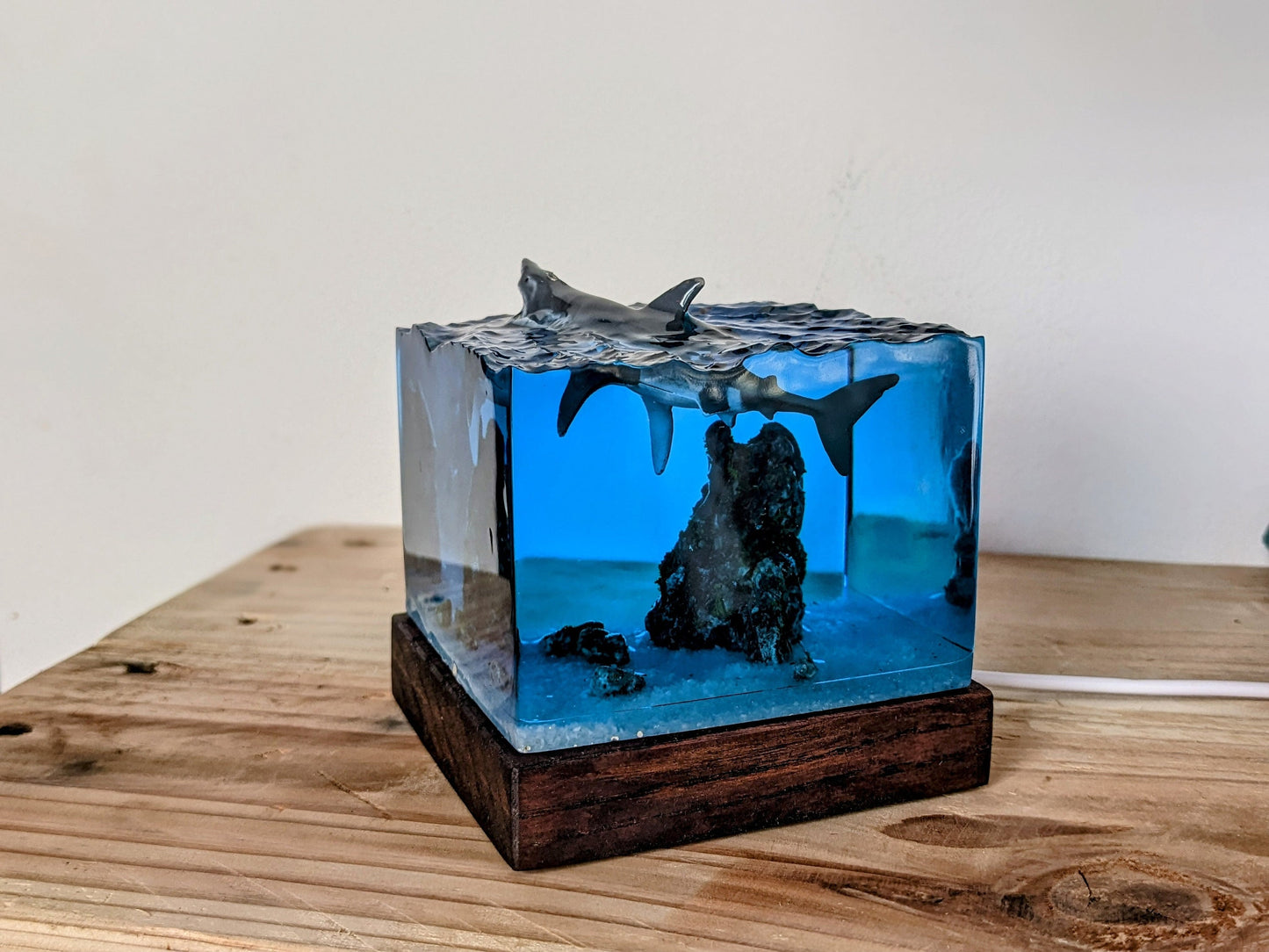 SHARK RESIN LAMP