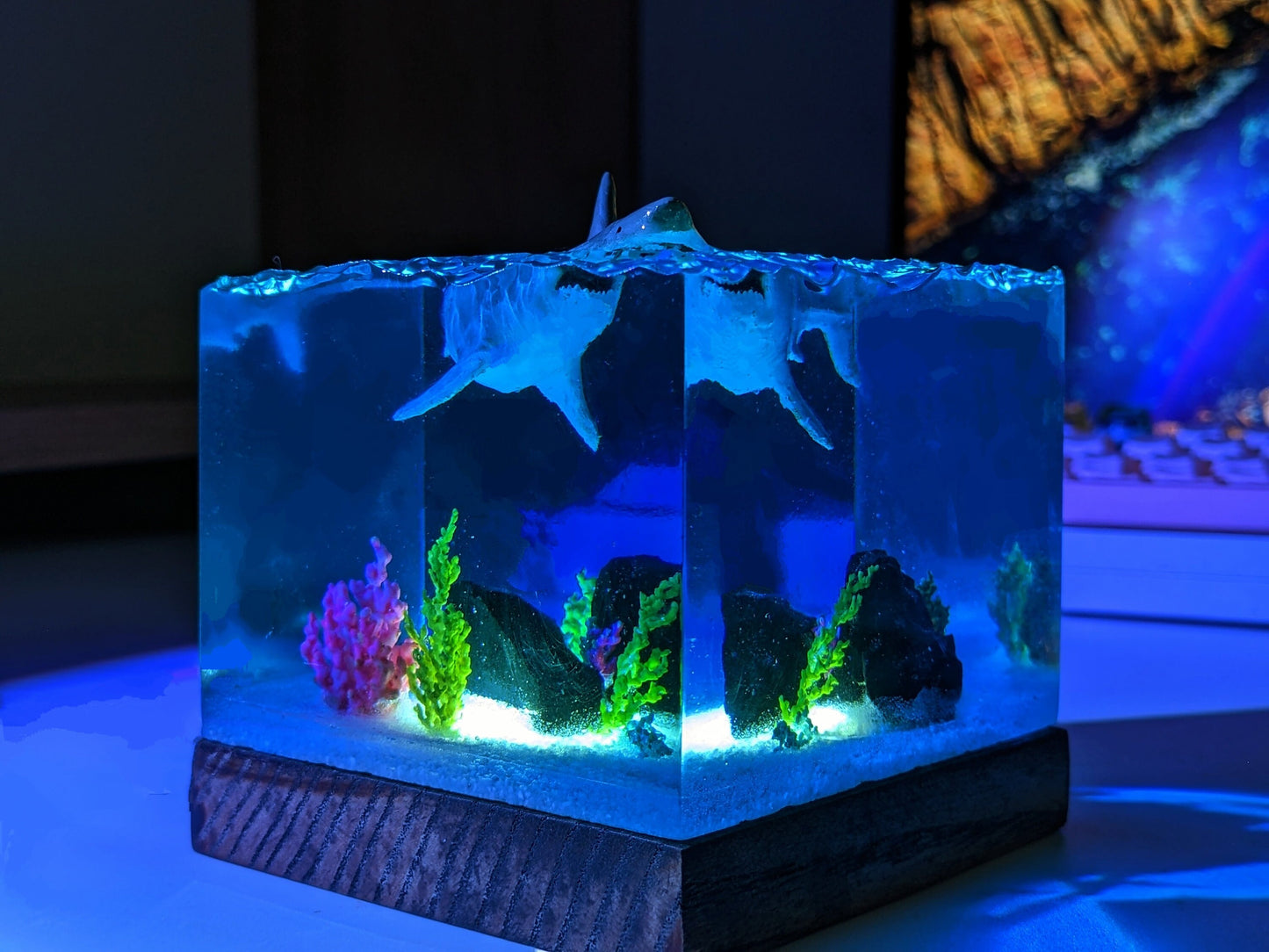 SHARK RESIN LAMP