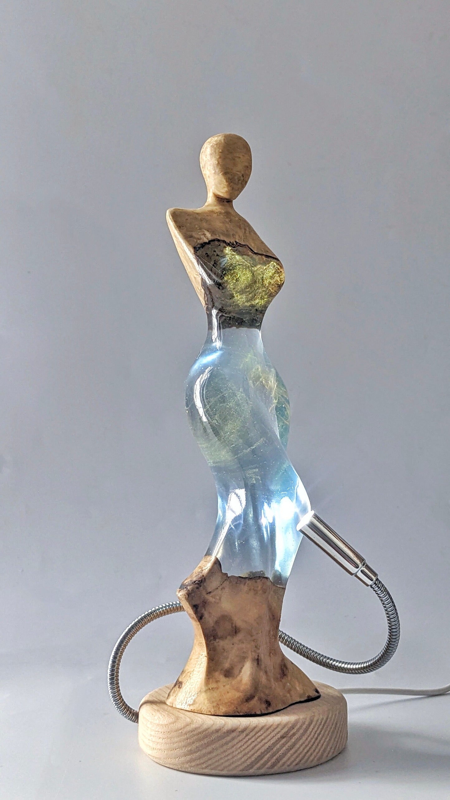 Woman Resin lamp