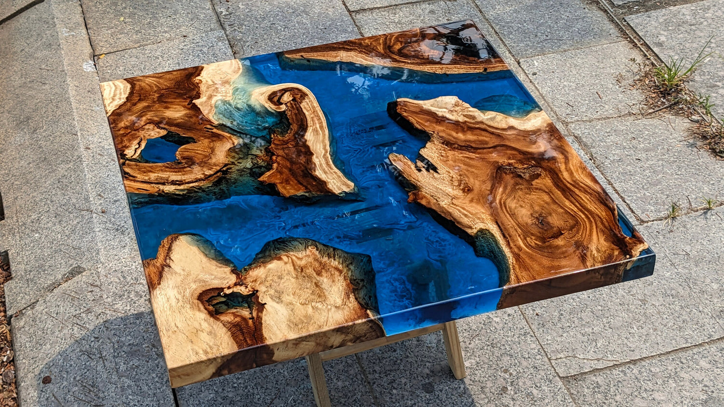 Personalized Ocean Resin Epoxy Table